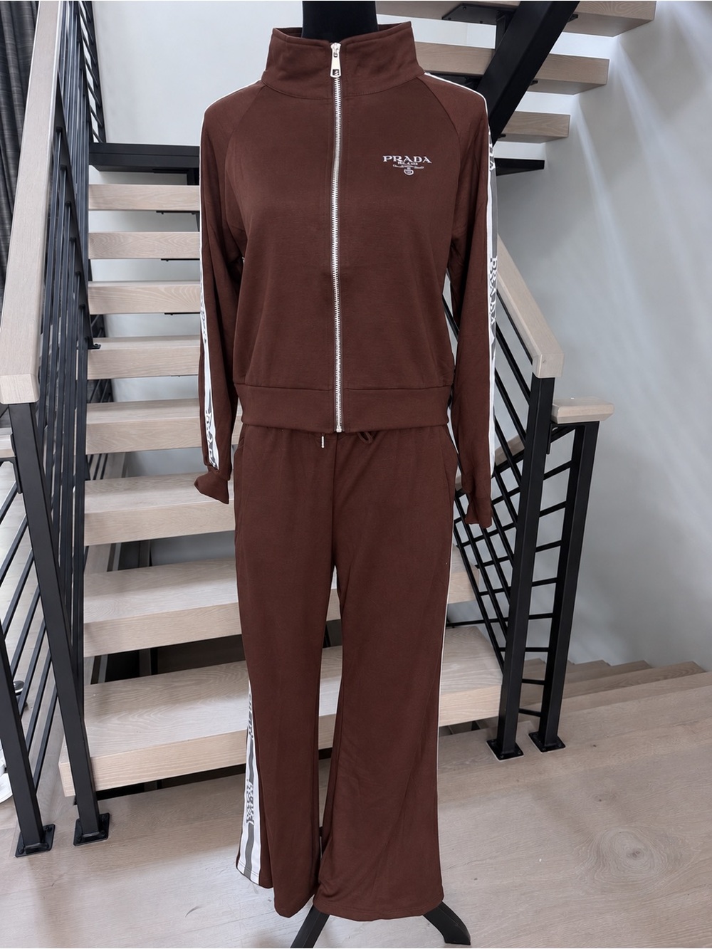 Brown Wide-Leg Track Pants with Matching Zip Jacket size L - Picture 2 of 5